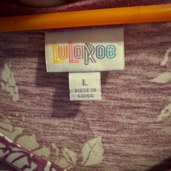 LulaRoe Iris Tee - Picture 4 of 5